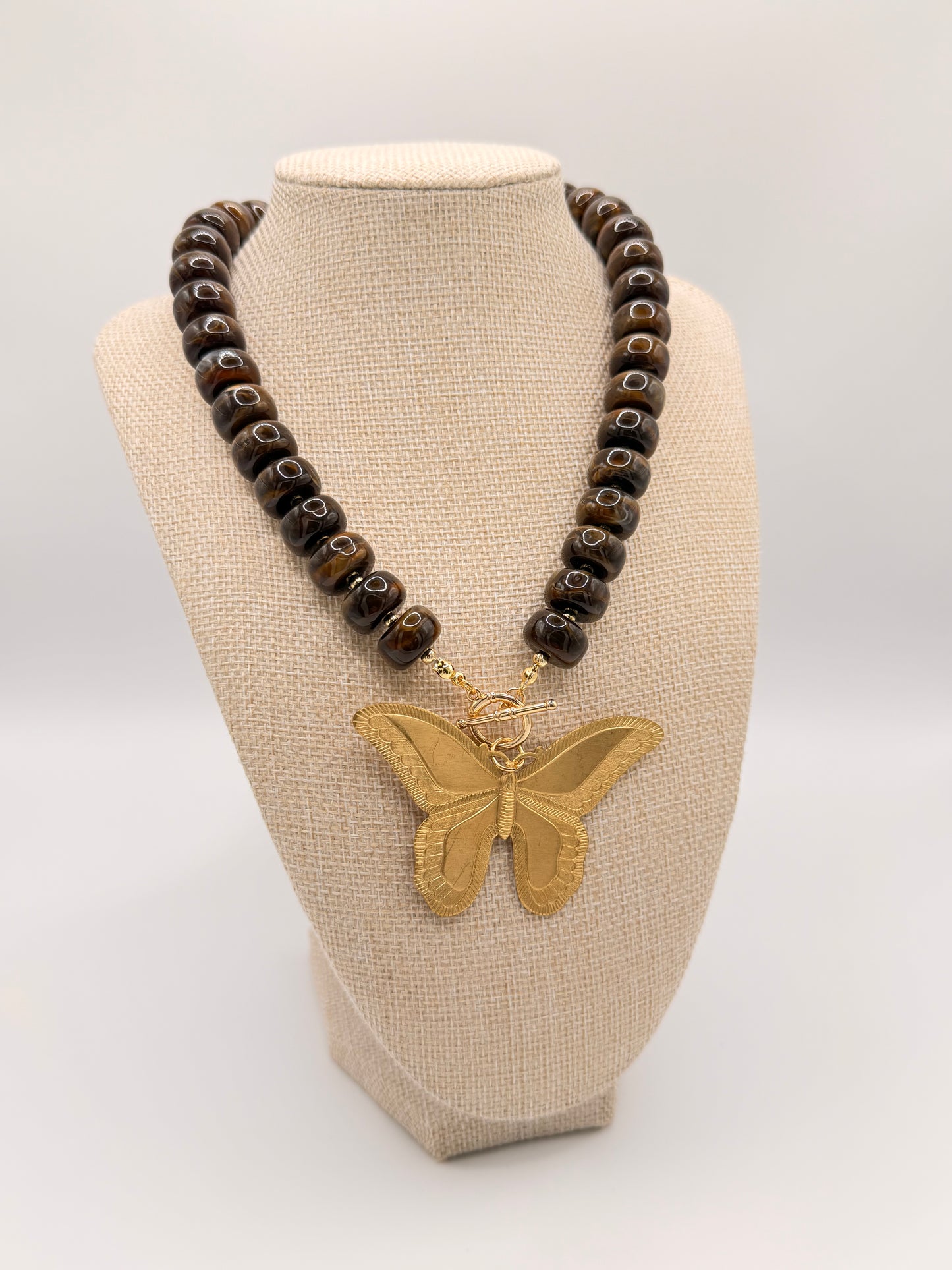 Brown Priscilla w/ Large Butterfly